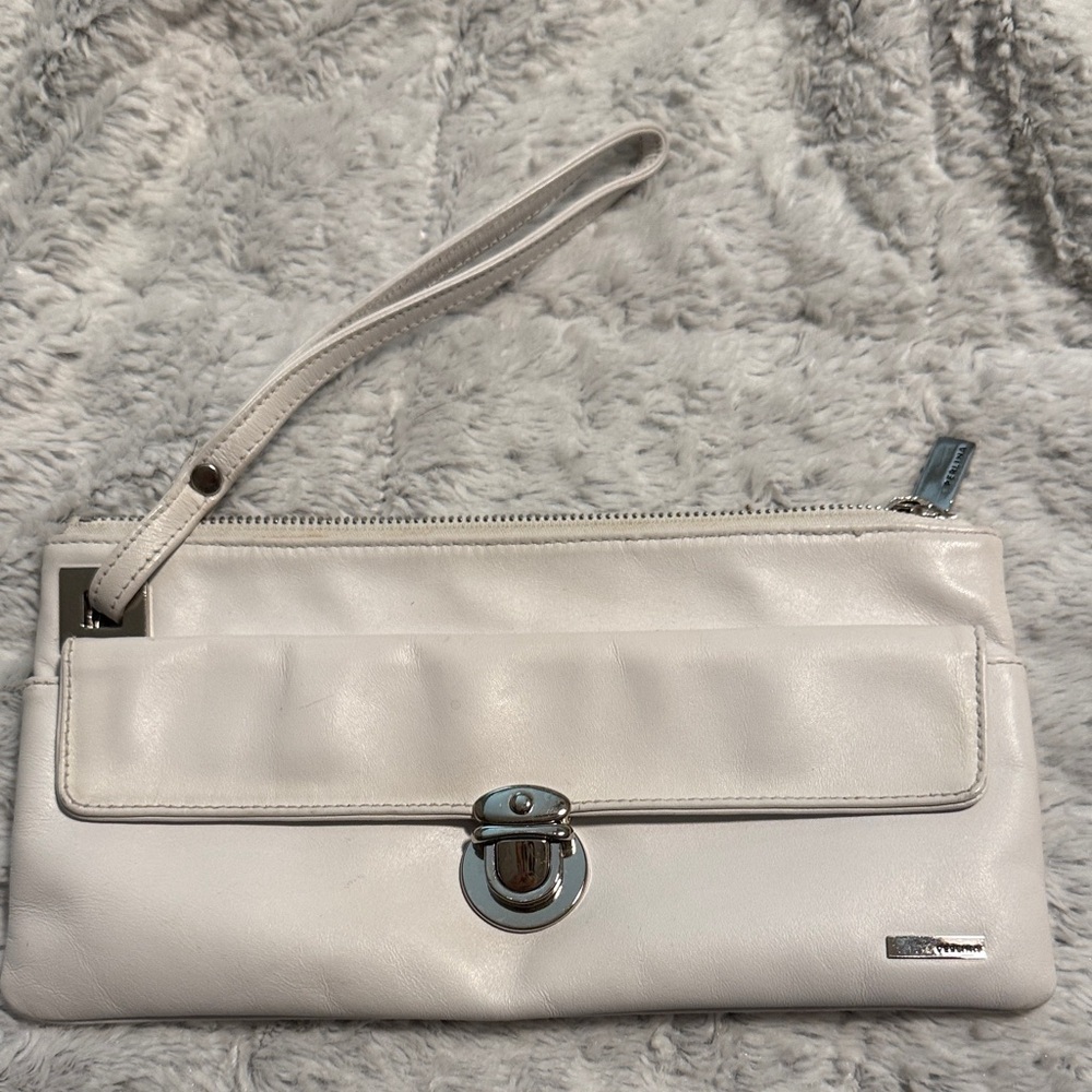 Perlina Clutch Wristlet